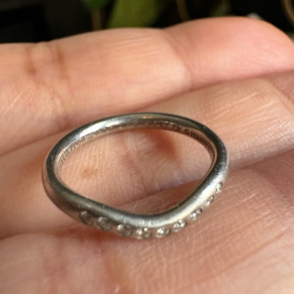 Tiffany&Co platinum curved wedding band *PRICE is FIRM* - Picture 5 of 16